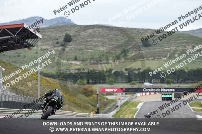 cadwell no limits trackday;cadwell park;cadwell park photographs;cadwell trackday photographs;enduro digital images;event digital images;eventdigitalimages;navarra;no limits trackdays;peter wileman photography;racing digital images;trackday digital images;trackday photos